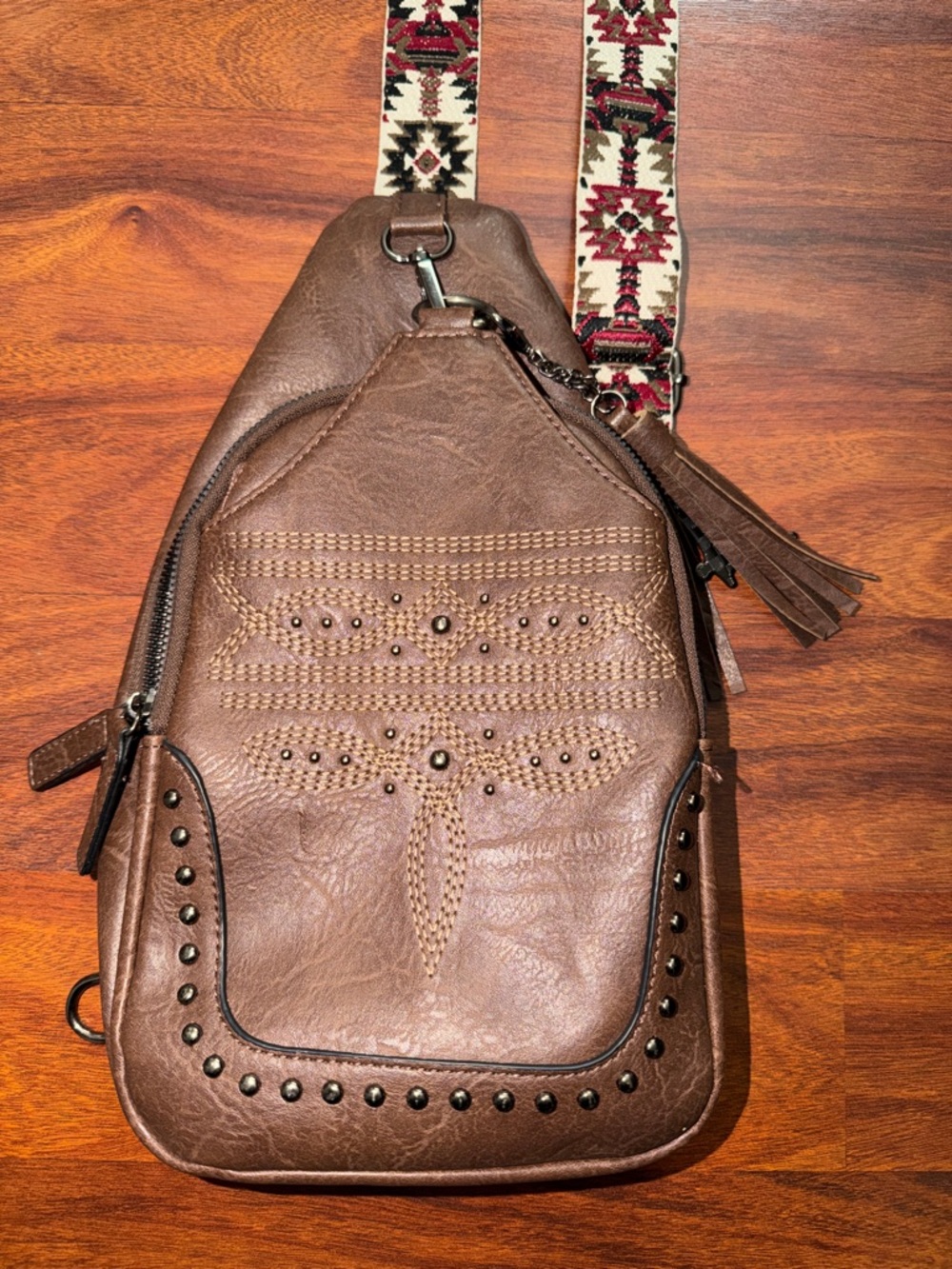 Brown Leather Crossbody Sling Bag with Patterned Strap - Picture 3 of 8